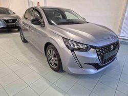 Argento metallizzato Usata 2022 Peugeot 208 Allure Due volumi | 12.800 € (Buon prezzo)