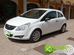 Bianco(met.) Usata 2012 Opel Corsa Due volumi | 3800 € (Buon prezzo)