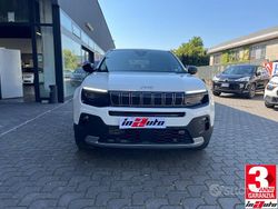 Bianco Usata 2024 Jeep Avenger Summit SUV | 23.500 € (Buon prezzo)