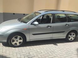 Grigio Usata 2004 Ford Focus Station wagon | 2400 € (Cara)