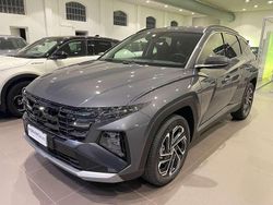 Ecotronic grey Nuova 2025 Hyundai Tucson SUV | 35.950 € (Buon prezzo)