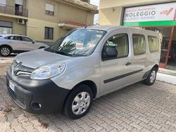 Argento Usata 2018 Renault Kangoo Monovolume | 11.900 € (Molto cara)