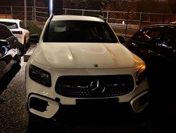 Bianco Usata 2024 Mercedes GLB200 AMG Line Premium SUV | 42.000 € (Cara)