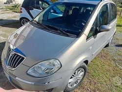 Grigio Usata 2009 Lancia Musa Monovolume | 4200 € (Buon prezzo)