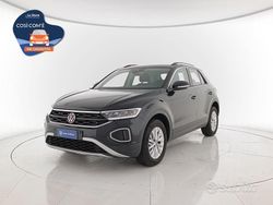 Deep black perlato Usata 2022 VW T-Roc Life SUV | 20.500 € (Buon prezzo)