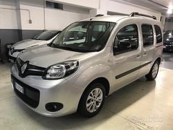 Grigio Usata 2015 Renault Kangoo Monovolume | 6900 € (Ottimo prezzo)