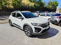 Bianco Usata 2023 Dacia Sandero Expression Due volumi | 15.900 € (Buon prezzo)