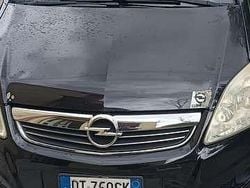Usata 2008 Opel Zafira Cosmo Monovolume | 3200 € (Buon prezzo)