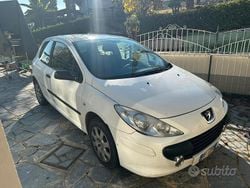 Bianco Usata 2006 Peugeot 307 Tre volumi | 1000 € (Ottimo prezzo)