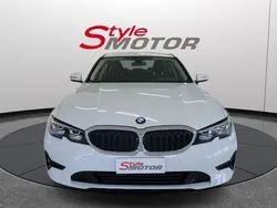 Bianco Usata 2020 BMW 318 Advantage Tre volumi | 19.999 € (Super prezzo)