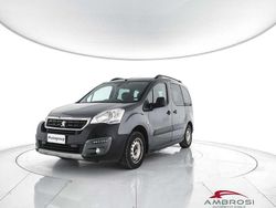Grigio(met.) Usata 2017 Peugeot Partner Outdoor Monovolume | 7425 € (Super prezzo)