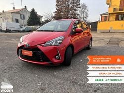 Rosso Usata 2019 Toyota Yaris Hybrid Tre volumi | 11.490 € (Ottimo prezzo)