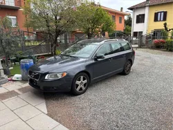 Usata 2010 Volvo V70 Momentum Station wagon | 5300 € (Ottimo prezzo)