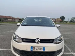 Usata 2012 VW Polo Comfortline Tre volumi | 5500 € (Buon prezzo)