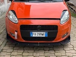 Rosso Usata 2009 Fiat Grande Punto Due volumi | 1500 € (Super prezzo)
