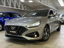 Argento Usata 2023 Hyundai i30 Prime Tre volumi | 11.900 € (Ottimo prezzo)
