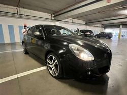 Nero Usata 2017 Alfa Romeo Giulietta Super Due volumi | 14.200 € (Cara)