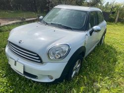 Bianco Usata 2012 Mini One D Countryman SUV | 9990 € (Molto cara)