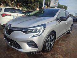 Gray Usata 2023 Renault Clio V Evolution | 12.900 € (Ottimo prezzo)
