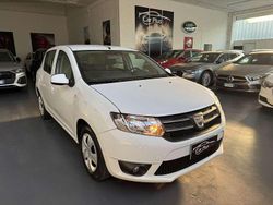 Bianco Usata 2015 Dacia Sandero Due volumi | 6400 € (Buon prezzo)