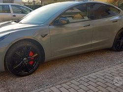 Grigio Usata 2019 Tesla Model 3 Standard Range Tre volumi | 18.000 € (Buon prezzo)