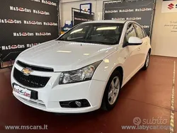 Bianco Usata 2010 Chevrolet Cruze LS Tre volumi | 2990 € (Cara)
