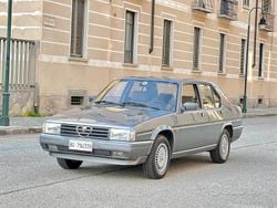 Grigio neutro metallizzato Usata 1986 Alfa Romeo 90 Tre volumi | 15.000 €