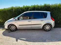 Usata 2007 Renault Scénic II Monovolume | 1900 € (Buon prezzo)