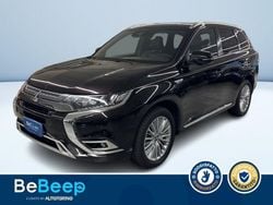Nero pastello Usata 2019 Mitsubishi Outlander P-HEV SUV | 18.400 €