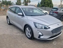 Grigio Usata 2020 Ford Focus Business Edition Station wagon | 10.990 € (Ottimo prezzo)