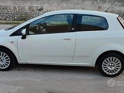 Bianco Usata 2011 Fiat Punto Evo Active Due volumi | 3500 € (Buon prezzo)