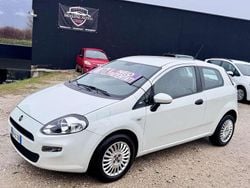 Bianco Usata 2012 Fiat Punto Tre volumi | 4699 € (Buon prezzo)