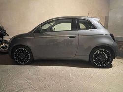 Grigio Usata 2020 Fiat 500e La Prima Due volumi | 16.000 € (Cara)
