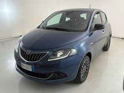 Blu elegante Usata 2024 Lancia Ypsilon S Due volumi | 13.400 € (Buon prezzo)