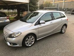 Argento Usata 2012 Mercedes B180 Executive Monovolume | 7900 € (Buon prezzo)