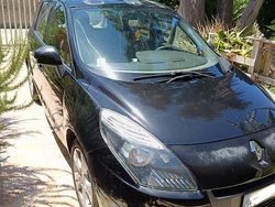 Nero Usata 2011 Renault Scénic III XMOD Monovolume | 4000 € (Ottimo prezzo)