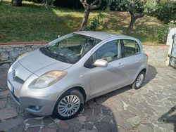 Usata 2011 Toyota Yaris Monovolume | 4800 € (Ottimo prezzo)