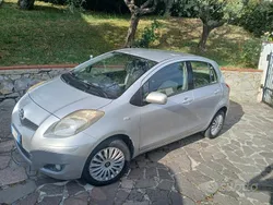 Usata 2011 Toyota Yaris Monovolume | 4800 € (Ottimo prezzo)