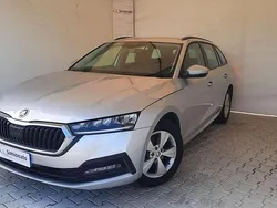 Argento(met.) Usata 2022 Skoda Octavia Executive Station wagon | 19.990 € (Ottimo prezzo)
