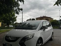 Usata 2013 Opel Zafira Monovolume | 7000 € (Molto cara)
