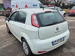 Usata 2012 Fiat Punto Tre volumi | 2350 € (Ottimo prezzo)