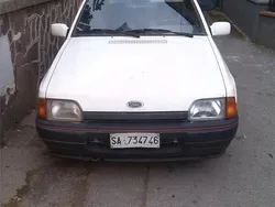 Usata 1990 Ford Escort Tre volumi | 1000 €