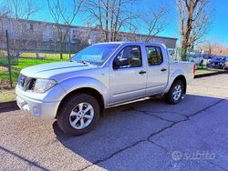 Grigio Usata 2009 Nissan Navara Pick-up | 12.900 € (Buon prezzo)