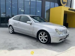 Argento Usata 2003 Mercedes C220 Classic Coupé | 1950 € (Ottimo prezzo)