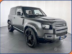 Grigio Usata 2023 Land Rover Defender Carpathian Edition SUV | 98.000 € (Molto cara)