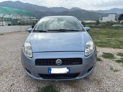 Blu Usata 2007 Fiat Grande Punto Due volumi | 2500 € (Buon prezzo)