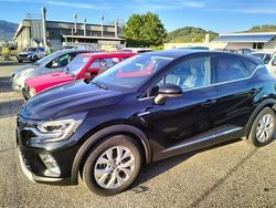 Altro(met.) Usata 2022 Renault Captur Intens SUV | 18.800 € (Buon prezzo)