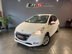 Bianco Usata 2014 Peugeot 208 Due volumi | 4999 € (Ottimo prezzo)