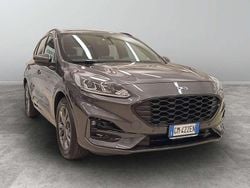 Grigio(met.) Usata 2023 Ford Kuga ST-Line SUV | 22.900 € (Buon prezzo)