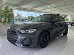 Grigio daytona Nuova 2025 Audi A3 Ambiente Tre volumi | 40.900 € (Ottimo prezzo)